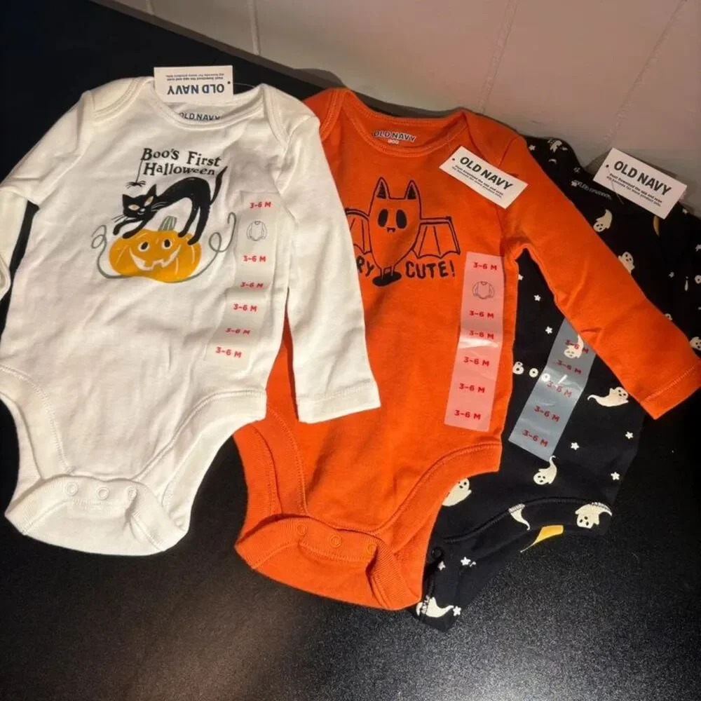 NWT Old Navy Baby Halloween Long Sleeve Snap Bodysuits Lot of 3 Size 3-6M